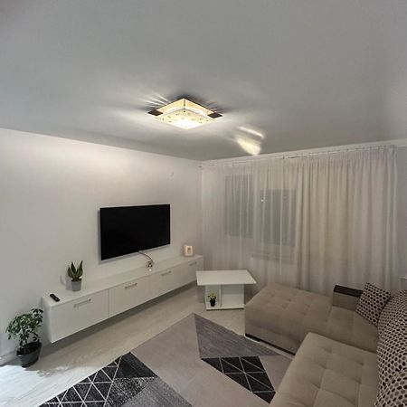 Apartament Central Ramnicu Valcea Exterior photo