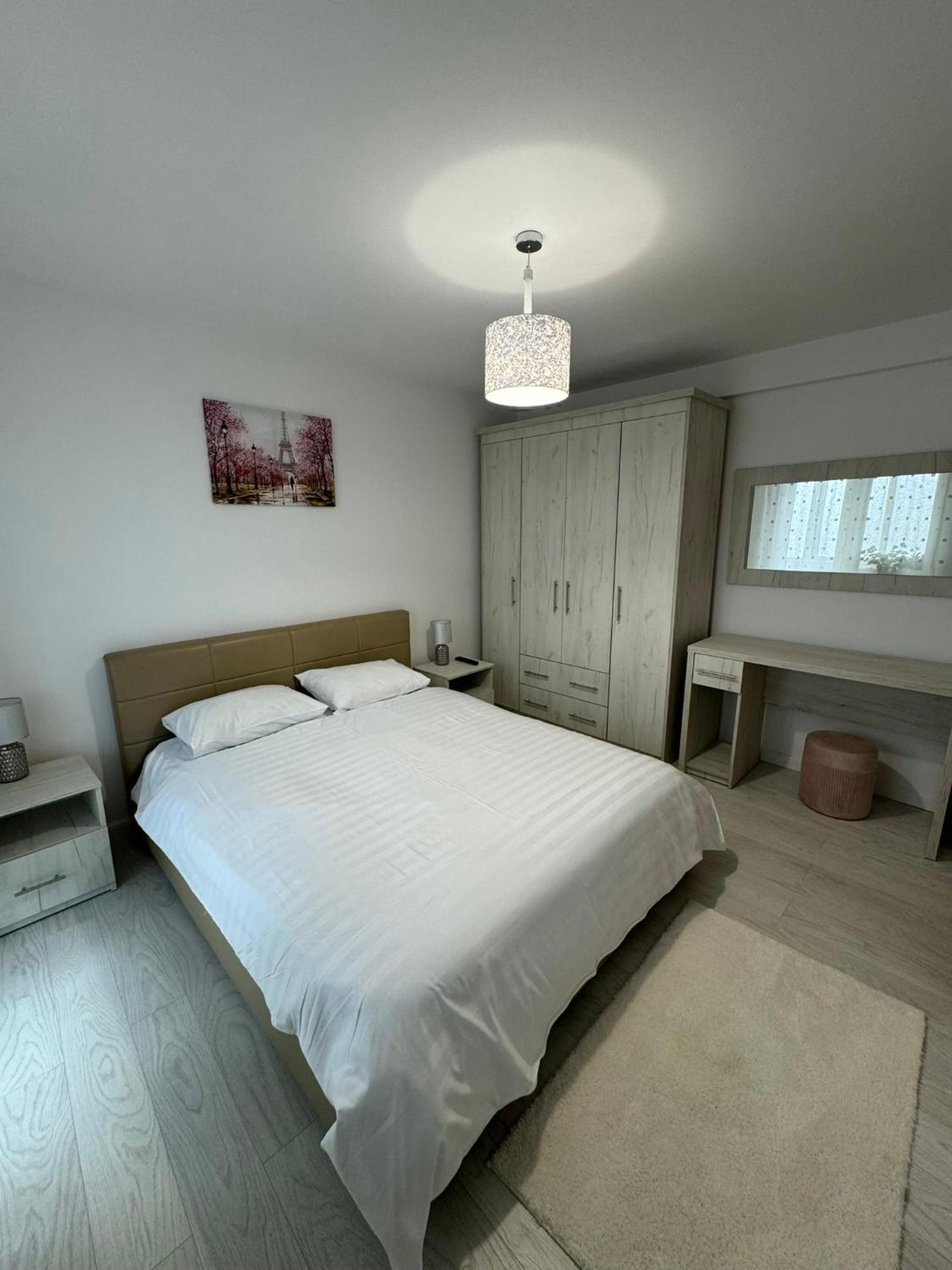 Apartament Central Ramnicu Valcea Exterior photo