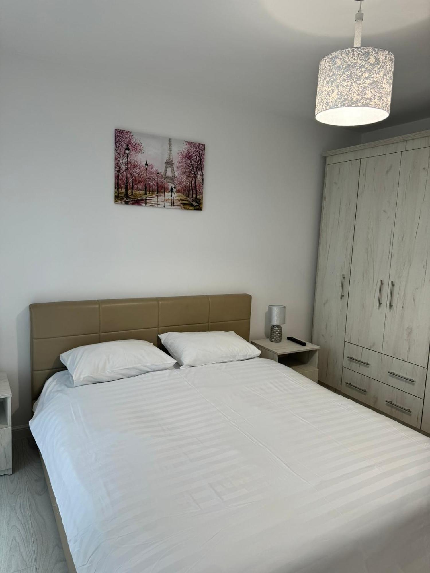 Apartament Central Ramnicu Valcea Exterior photo