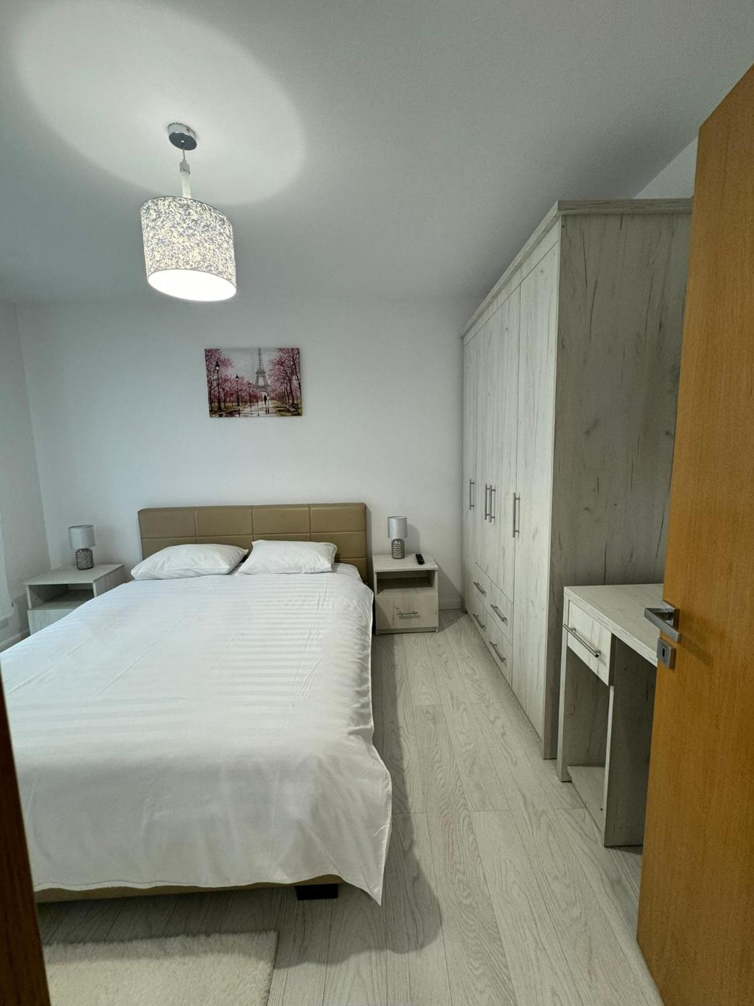 Apartament Central Ramnicu Valcea Exterior photo