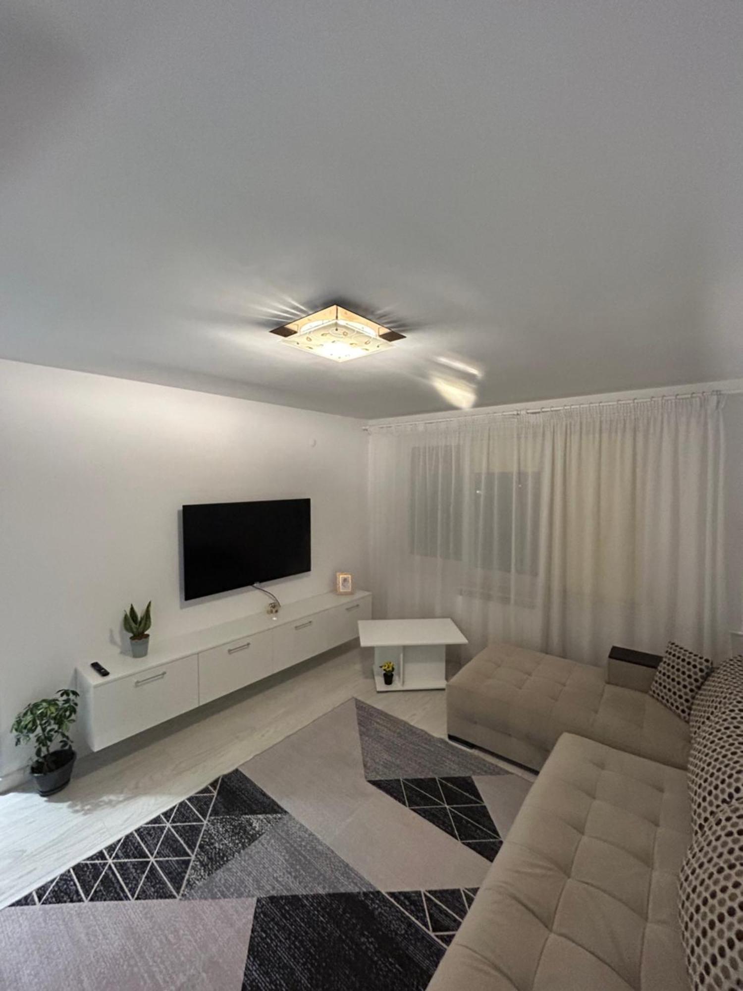 Apartament Central Ramnicu Valcea Exterior photo